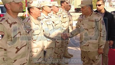 رئيس الأركان يتفقد الاستعداد القتالي لوحدات المدفعية