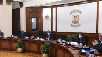 «مدبولي» يتابع تنفيذ مشروع «العلمين ريفيرا» على مساحة 10 ملايين متر