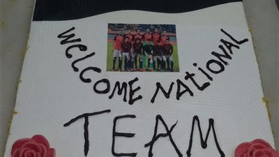 صور.. مطار القاهرة يستقبل لاعبي المنتخب بـ 