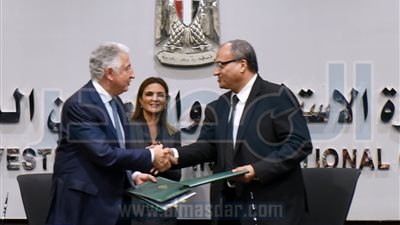 الحكومة توقع اتفاقًا مع 