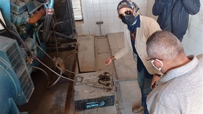 نائب رئيس جهاز «خليج السويس» تتفقد محطات وشبكات الصرف الصناعى