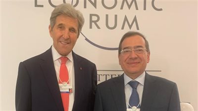 «الملا» يناقش الاستعداد لقمة «COP27» مع المبعوث الرئاسى الأمريكى للمناخ 