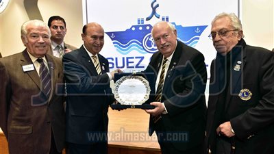 مميش يستقبل رئيس أندية الليونز الدولية (صور)