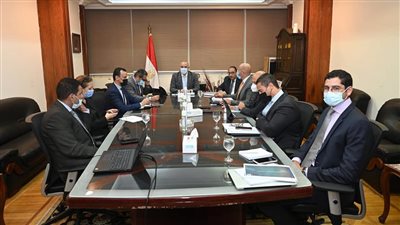 «الإسكان» تستعرض برنامج تشغيل منطقة الأعمال المركزية بالعاصمة الإدارية