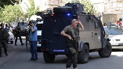  مقتل جنديين تركيين في تفجير سيارة مفخخة في مدينة 