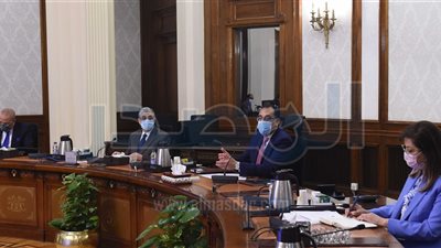 رئيس الوزراء: حريصون على مشاركة القطاع الخاص في مشروعات تحلية مياه البحر