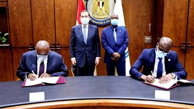 توقيع إتفاقية بين «أفريكسم» و«إيكورب» لتطوير البنية التحتية للطاقة بإفريقيا