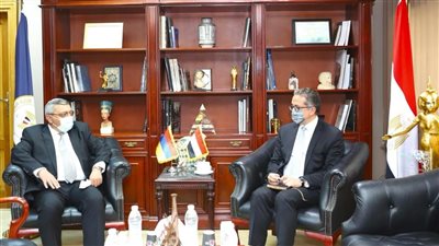 مصر تبحث زيادة الحركة السياحية مع أرمينيا