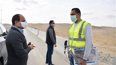 السيسى يتفقد مشروعات الشبكة القومية للطرق والمحاور بالقاهرة والجيزة