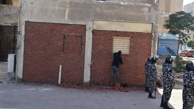 جهاز القاهرة الجديدة يسترد 14 وحدة سكنية بالتجمع الخامس لتغيير النشاط