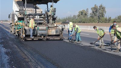 وزير النقل يتفقد أعمال تطوير طريق القاهرة الإسكندرية الزراعى