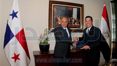 بالصور..مساعد وزير الخارجية لشئون الأمريكتين يزور 