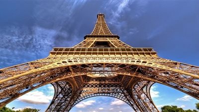 بتكلفة 20 مليون يورو.. بناء جدار زجاجي مقاوم للرصاص حول برج إيفل