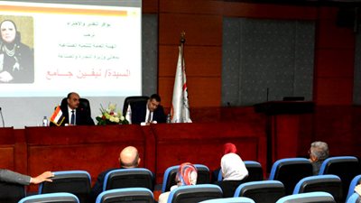 «التنمية الصناعية» تبحث تحديات المستثمرين الحاصلين على قطع أراضى