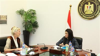 المشاط تستعرض محفظة التعاون الإنمائي بين مصر وصندوق الأمم المتحدة للسكان