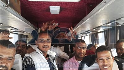 صور.. وصول أول فوج من أسوان للعمل بمشروعات محورقناة السويس