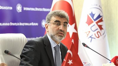 وزير الطاقة التركي : توقف ضخ الغاز بخط الأنابيب بين 