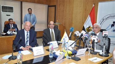 «إي فاينانس» تواصل استبدال كروت المعاشات الزرقاء بكروت «ميزة»