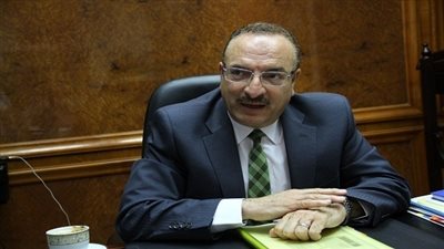 محافظ بني سويف يوجه بسرعة الانتهاء من محطتي صرف 