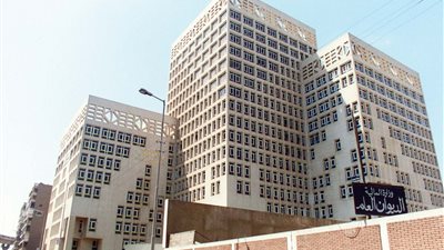 «المالية»: 135 مليار جنيه عجز الموازنة خلال 3 أشهر