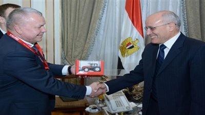 تعاون مصري بيلاروسي لإنتاج الجرارات الزراعية