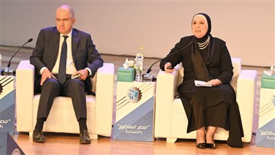 نيفين جامع: 982 مليار جنيه قيمة الناتج الصناعي خلال عام 2021