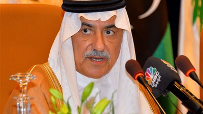 وزير المالية السعودي يضع حجر أساس تطوير مستشفى قصر العيني