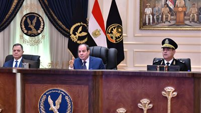 السيسي يتابع اختبارات كشف الهيئة للمتقدمين للالتحاق بكلية الشرطة