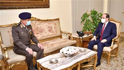 الرئيس السيسى يلتقى وزير الدفاع والإنتاج الحربى