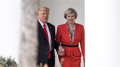 تيريزا ماي ترفض العريضة وترحب بترامب في لندن