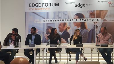 رواد أعمال: الوسيط الإلكتروني مفتاح للتعاملات اليومية في التعليم والتجارة