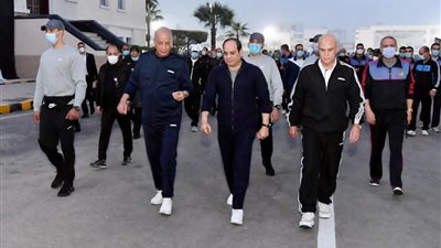 السيسى يتفقد الكلية الحربية لمتابعة برامج تدريب وتأهيل الطلبة