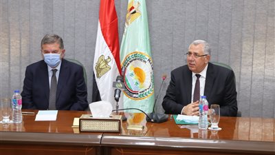 وزيرا قطاع الأعمال والزراعة يبحثان تطوير منظومة القطن وتحسين الإنتاجية