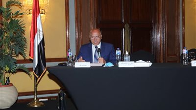 «الوزير» يدعو المستثمرين للتعاون في إدارة وتشغيل شركة النقل المتميز