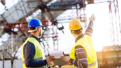 تحديات تواجه شركات المقاولات المصرية لإعادة إعمار العراق