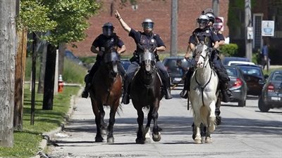 بالفيديو .. لحظة قتل رجل من أصول إفريقية في أوهايو الأمريكية