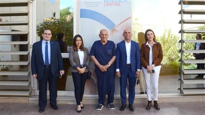 رئيس بنك القاهرة يزور مركز أسوان للقلب لتعزيز التعاون