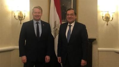 الملا يبحث مع «بكتل» موقف الأعمال بمجمع البحر الأحمر للبتروكيماويات