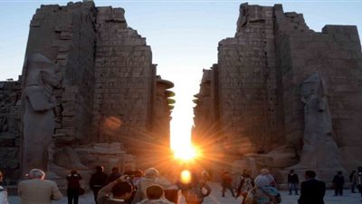 انطلاق الاحتفال بظاهرة تعامد الشمس على وجه رمسيس مساء اليوم