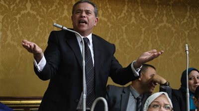 رفض طعن توفيق عكاشة لحل 90 حزبا سياسيا