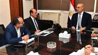 «الجزار» يتابع تقدم أعمال سد ومحطة «جوليوس نيريرى» الكهرومائية بتنزانيا