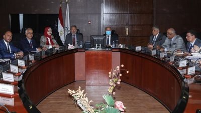 وزير النقل يبحث التعاون مع «ميرميك» الإيطالية بقطاع السكك الحديدية