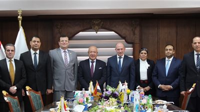 البنك الأهلي يوقع بروتوكول تعاون مع الأكاديمية الوطنية لمكافحة الفساد 