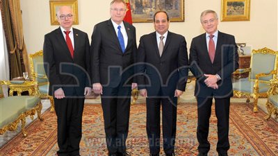 تفاصيل لقاء السيسي مع رئيس البرلمان الألماني (صور)