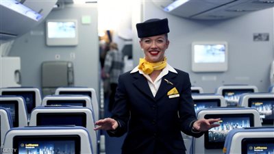 11 سرا لا تعرفه عن مضيفات الطيران