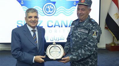 قناة السويس تحقق أعلى إيراد شهري بقيمة 571 مليون جنيه خلال نوفمبر