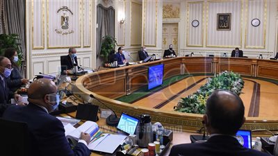 وزير الاتصالات يستعرض خدمات مشروع منصة «مصر الرقمية»