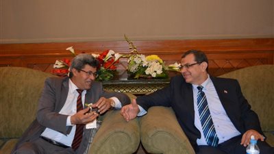 ليبيا تطلب استقدام عمالة مصرية للعمل في المناطق الخاضعة للسيطرة