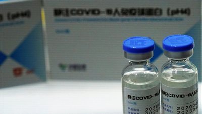 الأحد.. الإفراج الجمركي عن الشحنة الأولى من لقاح كورونا الصيني