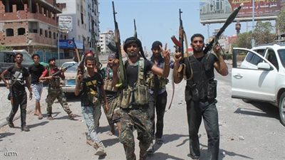 المقاومة الشعبية تسيطر على قاعدة 